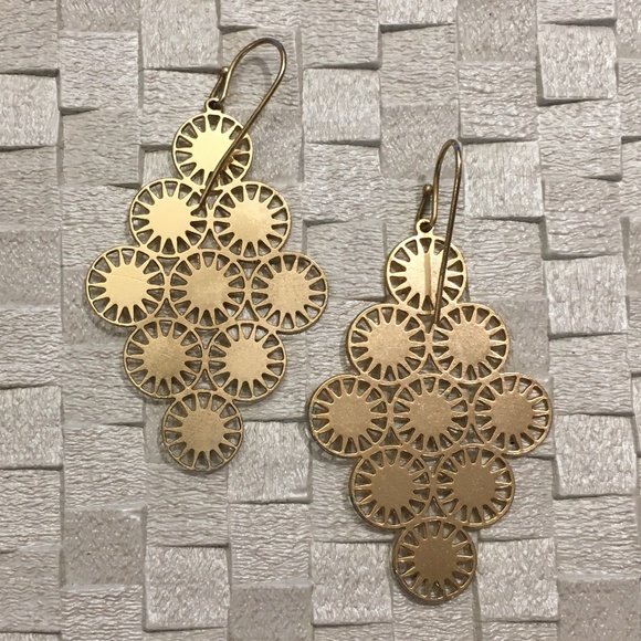 Diamond-Shaped Golden Drop Earrings - Picture 3 of 3